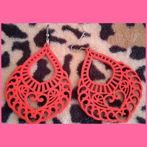 🌸3/$10-Elegant Red Filigree Earrings